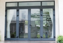 Lợi Ích Khi Sử Dụng Kính Cường Lực Trong Nội Thất Nhà Ở Hiện Đại