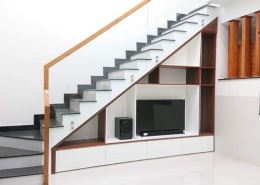 Cầu Thang Kính Cường Lực – Giải Pháp Tăng Ánh Sáng Và Thẩm Mỹ Cho Nhà Ở