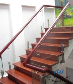 Lan can kính cường lực cầu thang Mẫu 20